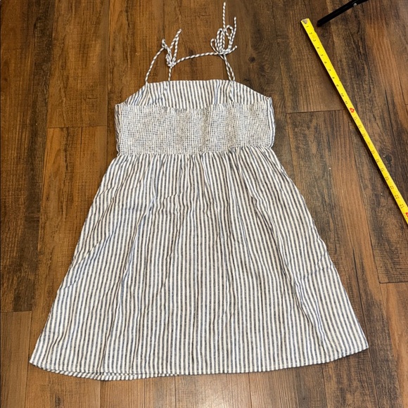 Old Navy Black and White Striped Mini Dress - Picture 11 of 11